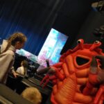 Uczniowie na musicalu.