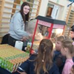 Zabawy podczas balu.