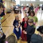 Zabawy podczas balu.