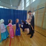 Zabawy podczas balu.