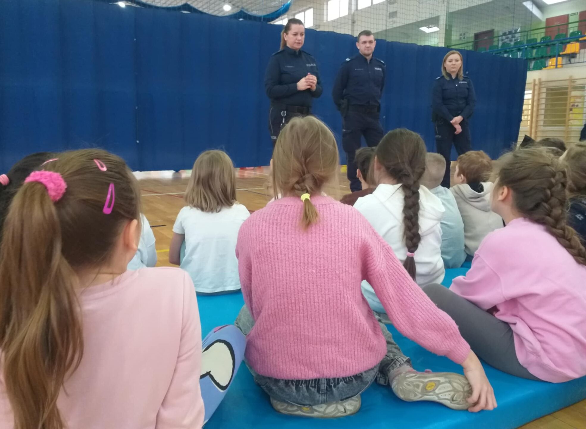 BEZPIECZNIE PODCZAS FERII !