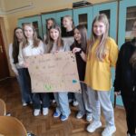 Uczniowie podczas Dnia Bezpiecznego Internetu.