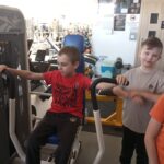 Ćwiczymy pod okiem trenera.