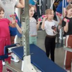 Ćwiczymy pod okiem trenera.