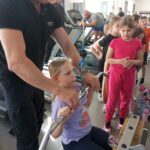 Ćwiczymy pod okiem trenera.