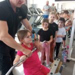 Ćwiczymy pod okiem trenera.