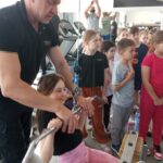 Ćwiczymy pod okiem trenera.