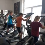 Ćwiczymy pod okiem trenera.