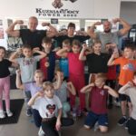 Zdjęcie z trenerami.