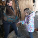 Uczniowie podczas zajęć na świeżym powietrzu?