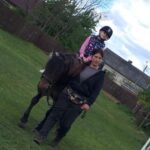 Uczniowie podczas zajęć na świeżym powietrzu?