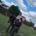 Uczniowie podczas zajęć na świeżym powietrzu?