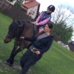 Uczniowie podczas zajęć na świeżym powietrzu?