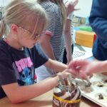 Nocowanka wolontariuszy.