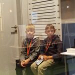 Uczniowie w roli pracowników.