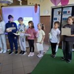 Wręczenie nagród uczniom.