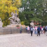 Zwiedzamy Łazienki Królewskie.