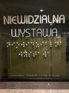NIEWIDZIALNA WYSTAWA W WARSZAWIE